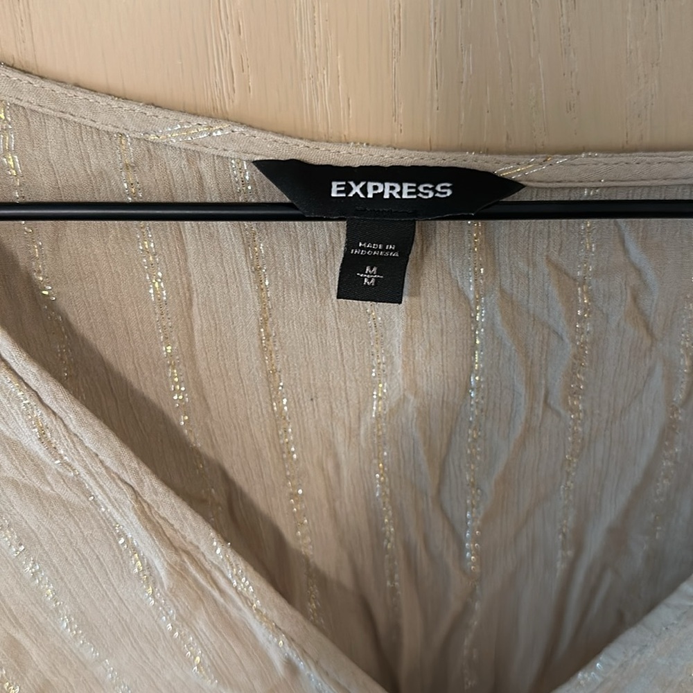 Express blouse medium - Picture 2 of 3